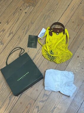 Brand new Longchamp Net Market Bag in Neon Yellow